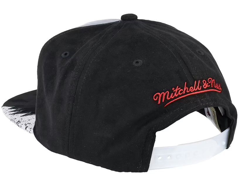 Chicago Bulls Reflextive Grey/Black Snapback